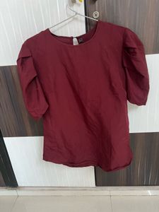 Chic Maroon Puff Sleeve Top