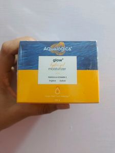 Aqualogica Glow+Hydra Gel Moisturizer