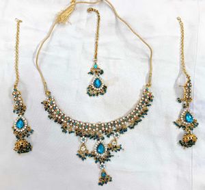 Necklace & Earring Set
