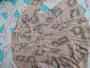 Patterned Pleated Tunic Top