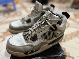 Nike Air Jordan 4 - UK 7