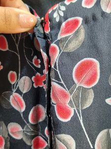 Floral Sleeveless Kurta