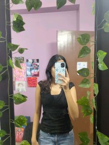 Black Y2k Top