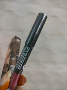 Sugar Matte Crayon Lipstick 32 Miss Rosa