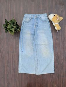 Light Wash Wide Leg Jeans