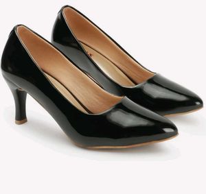 Black Pointed Heels