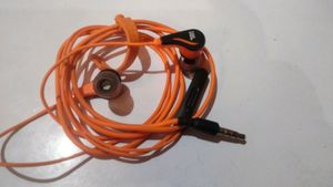JBL earphone For All Smart Phones