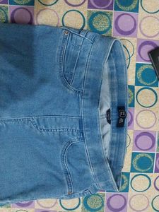 BLUE SKKINY JEANS