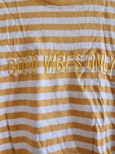 Women&#39;s Striped Tee