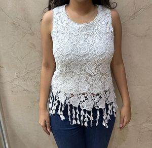 Lace Sleeveless Top