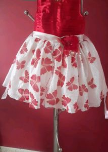 Kids Frock Age 4-5year Old....
