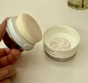Kiko Invisible Touch Face Fixing Powder ✨