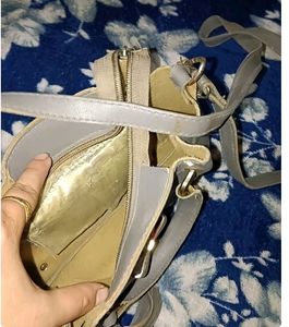 Comb2 Sling Bag And 2 Earing