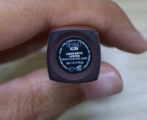 HUDA BEAUTY - ICON