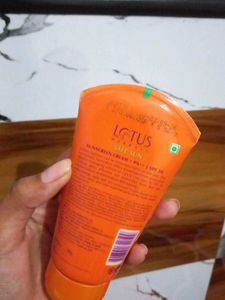 Lotus Herbals Sunscreen PA ++ UVA, SPF 30 UVB