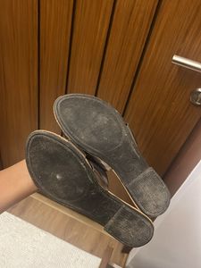 2 Flat Westside &amp; Zudio