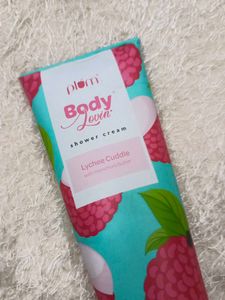 Plum BodyLovin&#39; Lychee Shower Cream