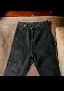 Mom Fit High Waisted Black Denim Jeans Waist 28