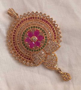 Elegant Gold Tone Traditional Pendant