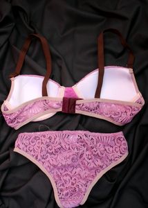 Bra &amp; Panty Set 👙
