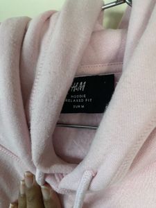 H&amp;M Pink Hoodie - Cozy &amp; Stylish
