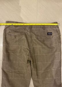 CLASSIC FIT PANTS