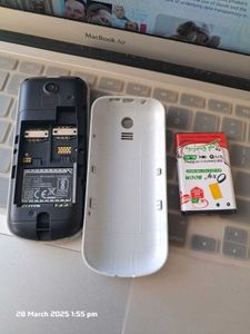 Nokia Basic Phone - White