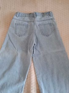 thora ganda hua h baki sab accha