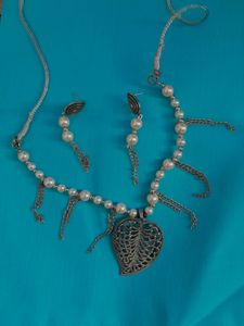 Chain Jewelry.