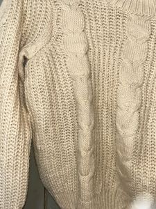 Cream Cable Knit Cropped Sweater (size S)