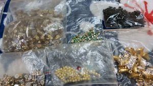 12 Designs Stone Kit For Art &amp; Craft