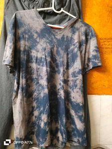 T-shirt And Track Pant