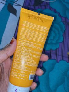 Dot &amp; Key Face Wash