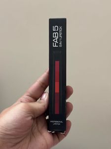 FAB 5 in 1 Lip Crayon ❤️❤️❤️❤️❤️
