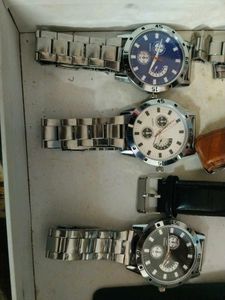 One Set Of Mixed Watch Lot