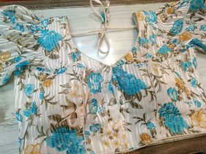 Floral Jimichu Blouse