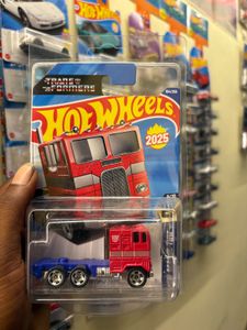 Hot Wheels Transformers Optimus Prime