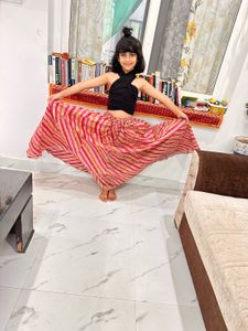 Girls/women Striped Skirt Set