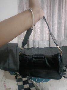 Miraggio Black Handbag