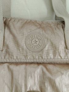 Kipling Authentic