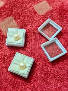 White Pearl Gemstone Certified Moti