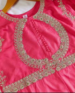 Red tone embroidered kurta