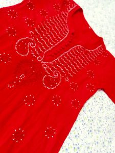 Red  Chikenkari Kurtawith New Saree