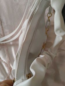 White Chain Shoulder Bag