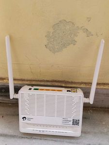 Used  AIRTEL Extream Fiber Router
