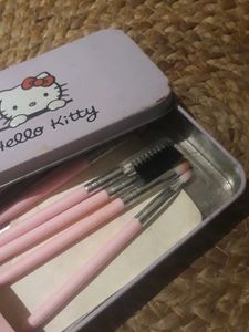Hello Kitty Brush Set