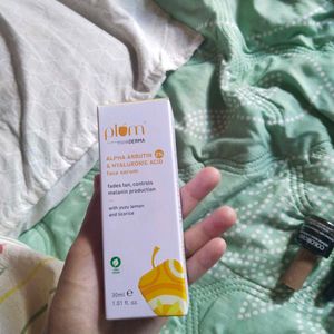 Plum Alpha Arbutin Serum