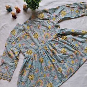 Floral Print Tunic Top