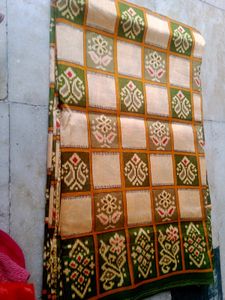 Cream Nd Green Colour Saree