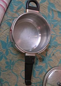Vinod Splendid Pressure Cooker